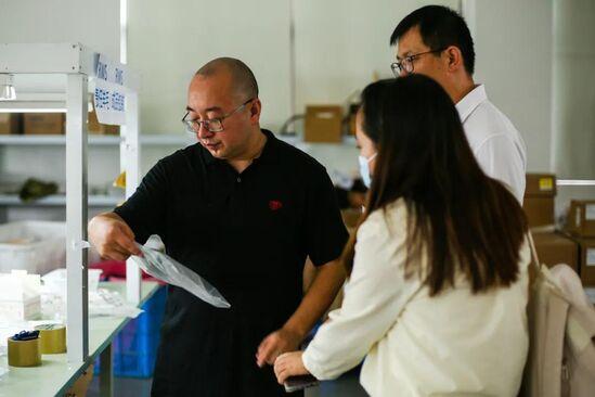 一件秋冬裝背后到底藏著多少秘密？——深度市場(chǎng)信息調(diào)查